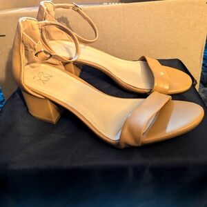 Tan NY&CO Block Heel Sandals